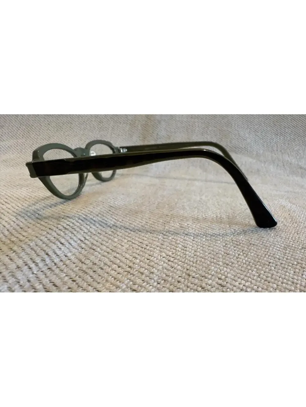 Traction Productions Eyeglasses Frames Hobit 47-22 Full Rim Green Tortoise
